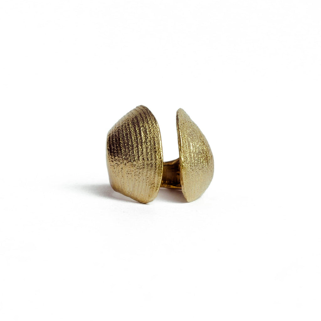 BIG CLAMSHELL ring