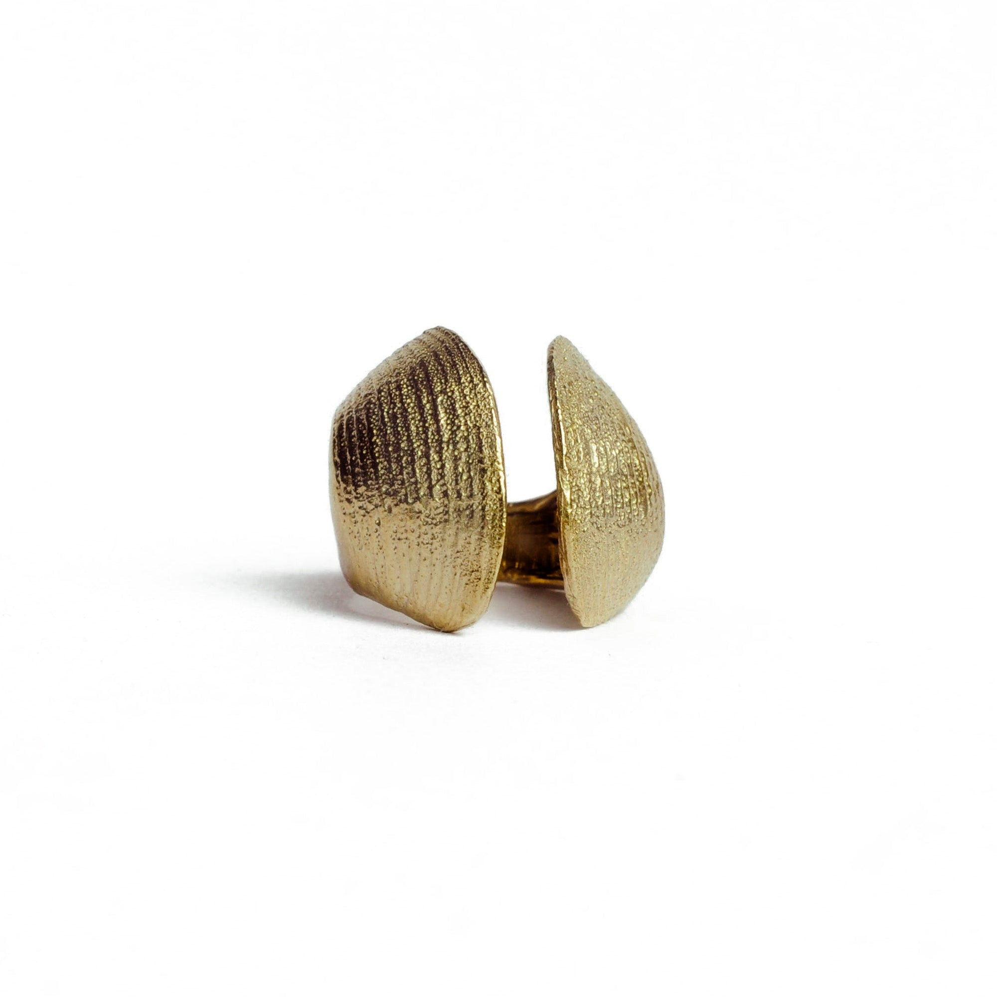 BIG CLAMSHELL ring
